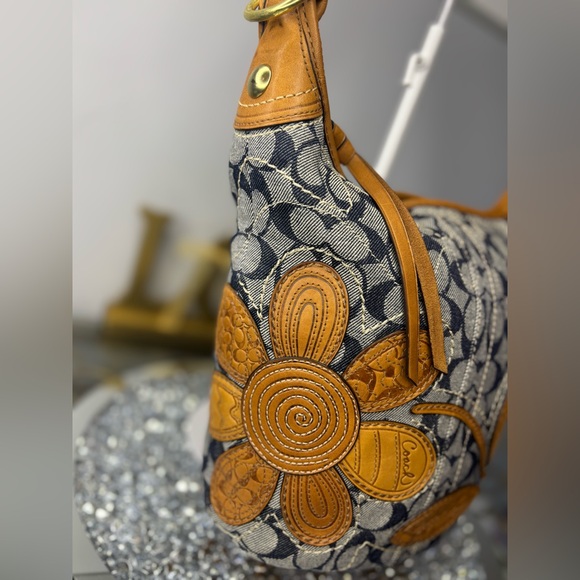 Coach 2007 Bleecker Denim Floral Appliqué Whiskey Leather Flower Bag EUC - Picture 3 of 16